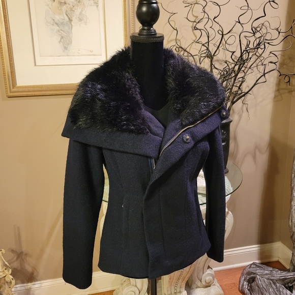Bebe Jacket With Faux Fur Collar - Picture 2 of 15
